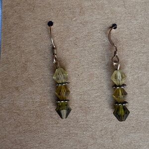 Adorable beaded green drop drip earrings